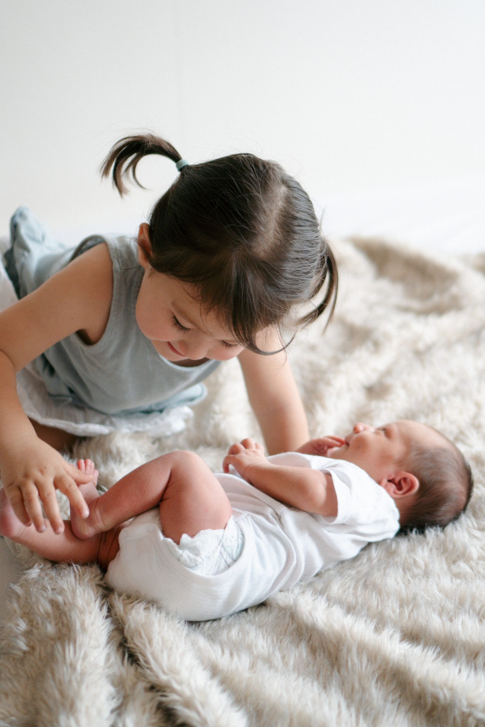 Baby's eerste jaar door Vivid Fotografie in West-Vlaanderen
